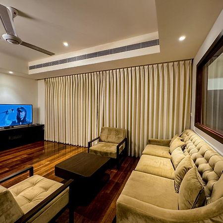 Brand New Water Front Luxury Cinnamon Suites Apartment In Heart Of Colombo City Luaran gambar