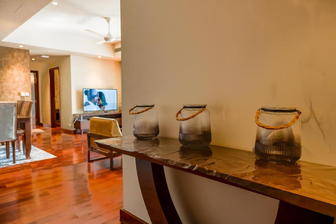 Brand New Water Front Luxury Cinnamon Suites Apartment In Heart Of Colombo City Luaran gambar