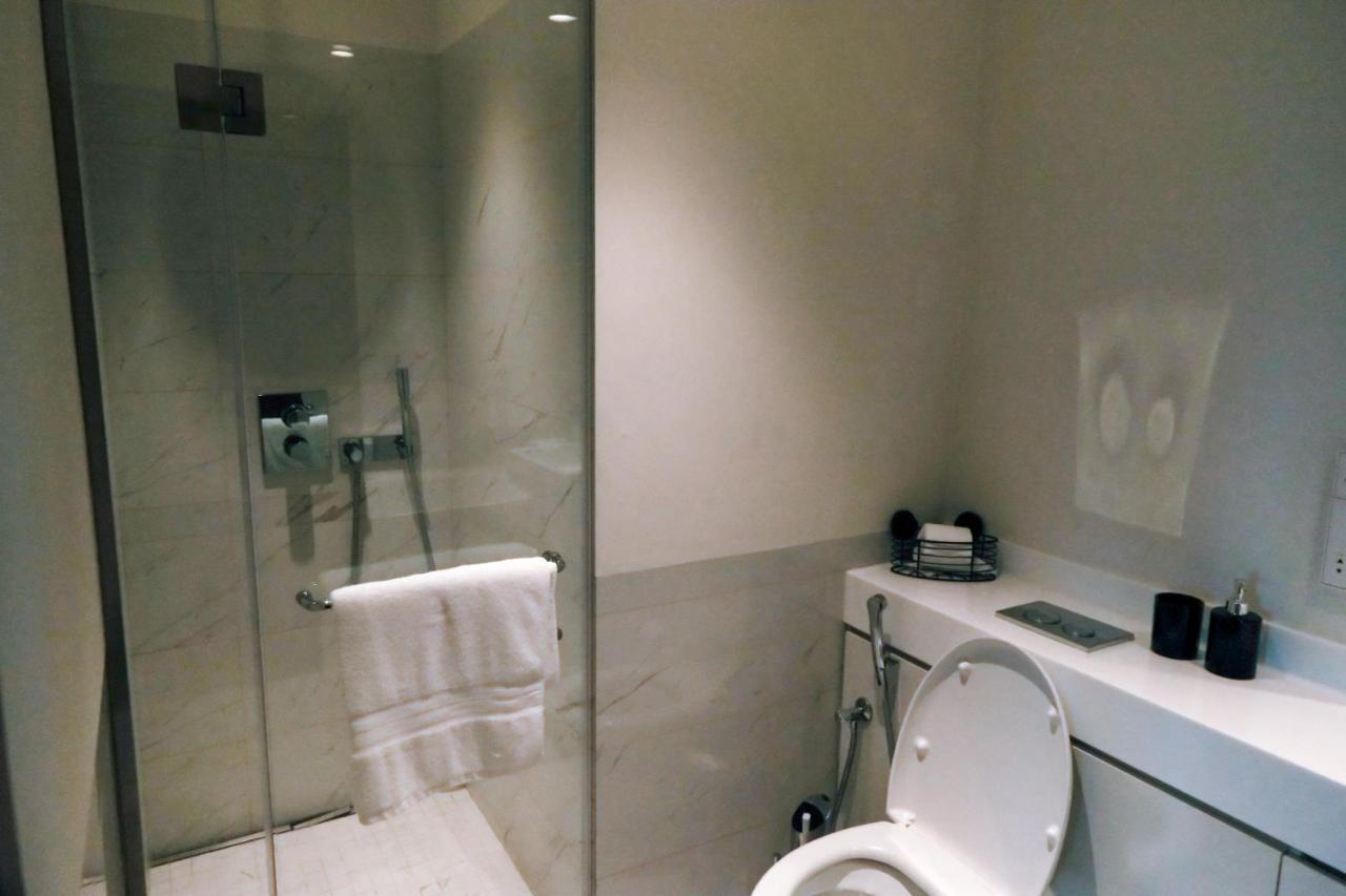 Brand New Water Front Luxury Cinnamon Suites Apartment In Heart Of Colombo City Luaran gambar