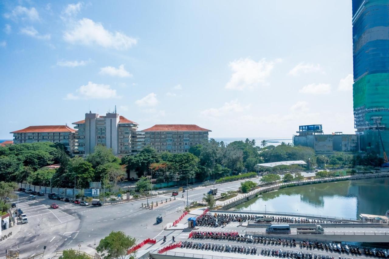 Brand New Water Front Luxury Cinnamon Suites Apartment In Heart Of Colombo City Luaran gambar