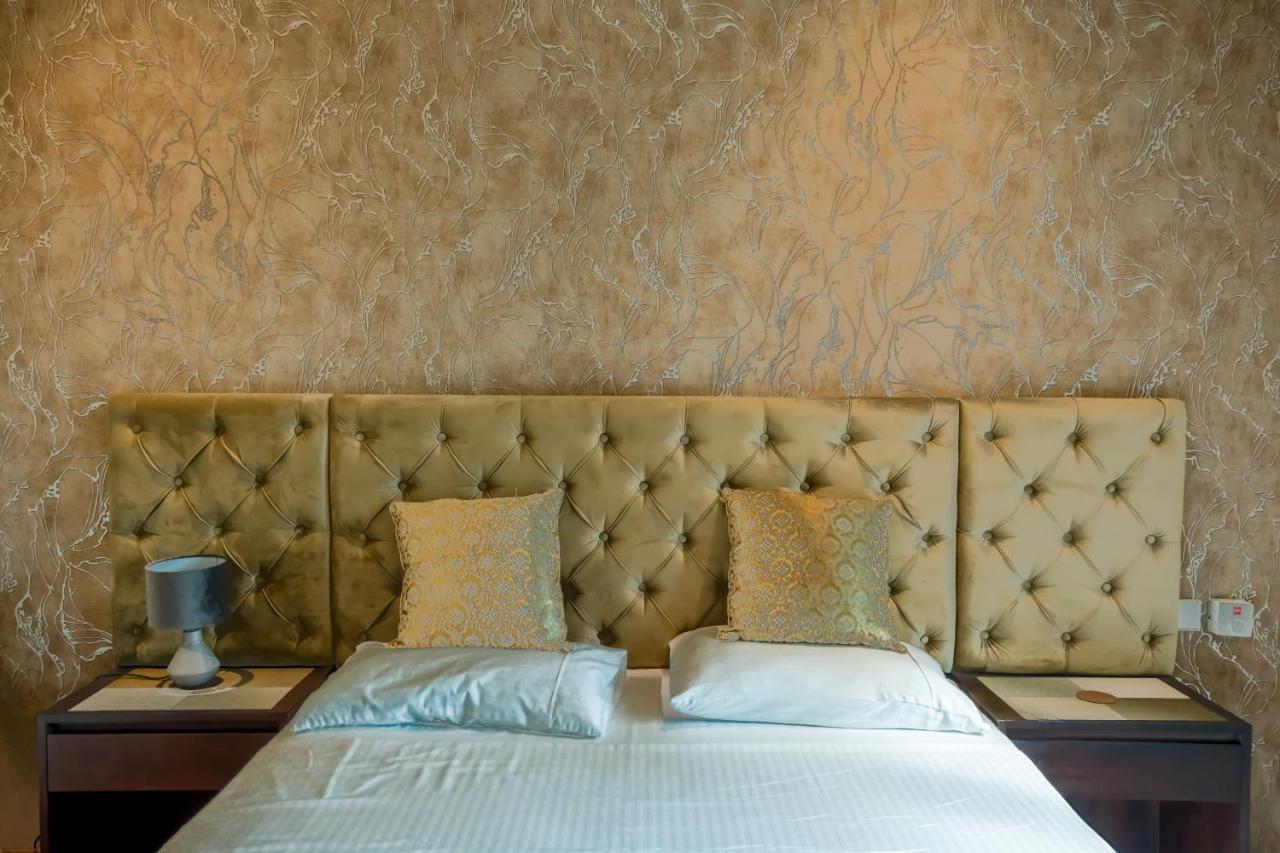 Brand New Water Front Luxury Cinnamon Suites Apartment In Heart Of Colombo City Luaran gambar