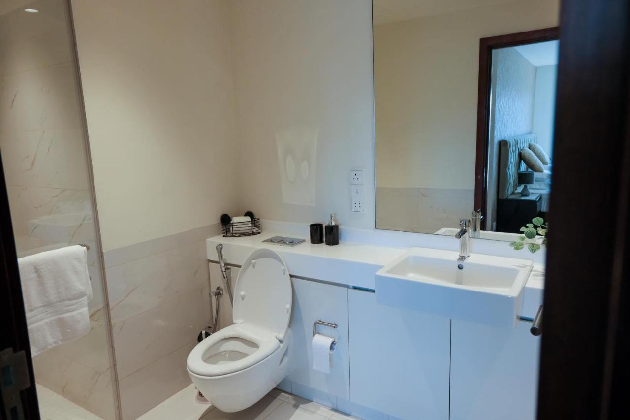 Brand New Water Front Luxury Cinnamon Suites Apartment In Heart Of Colombo City Luaran gambar