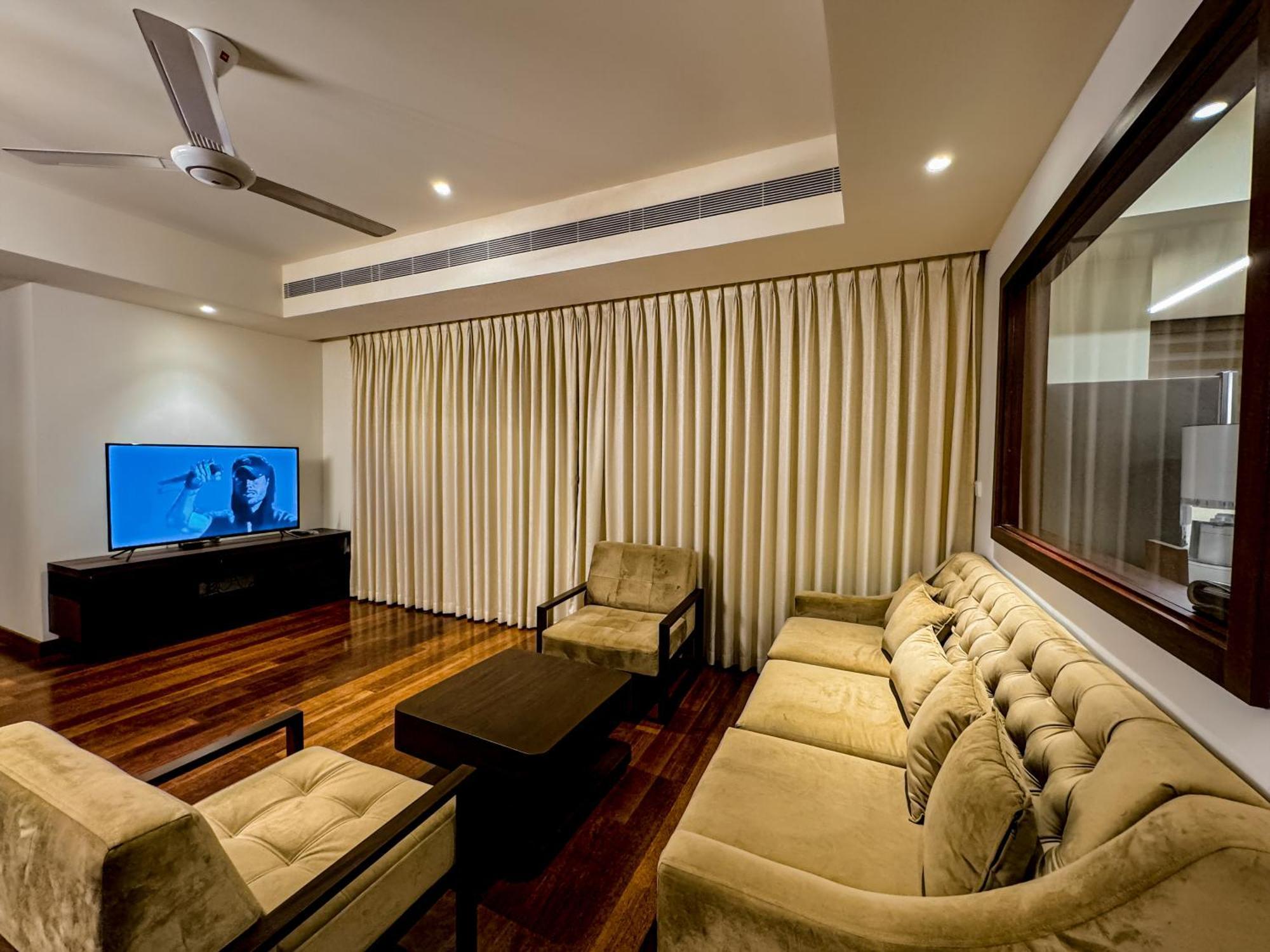 Brand New Water Front Luxury Cinnamon Suites Apartment In Heart Of Colombo City Luaran gambar