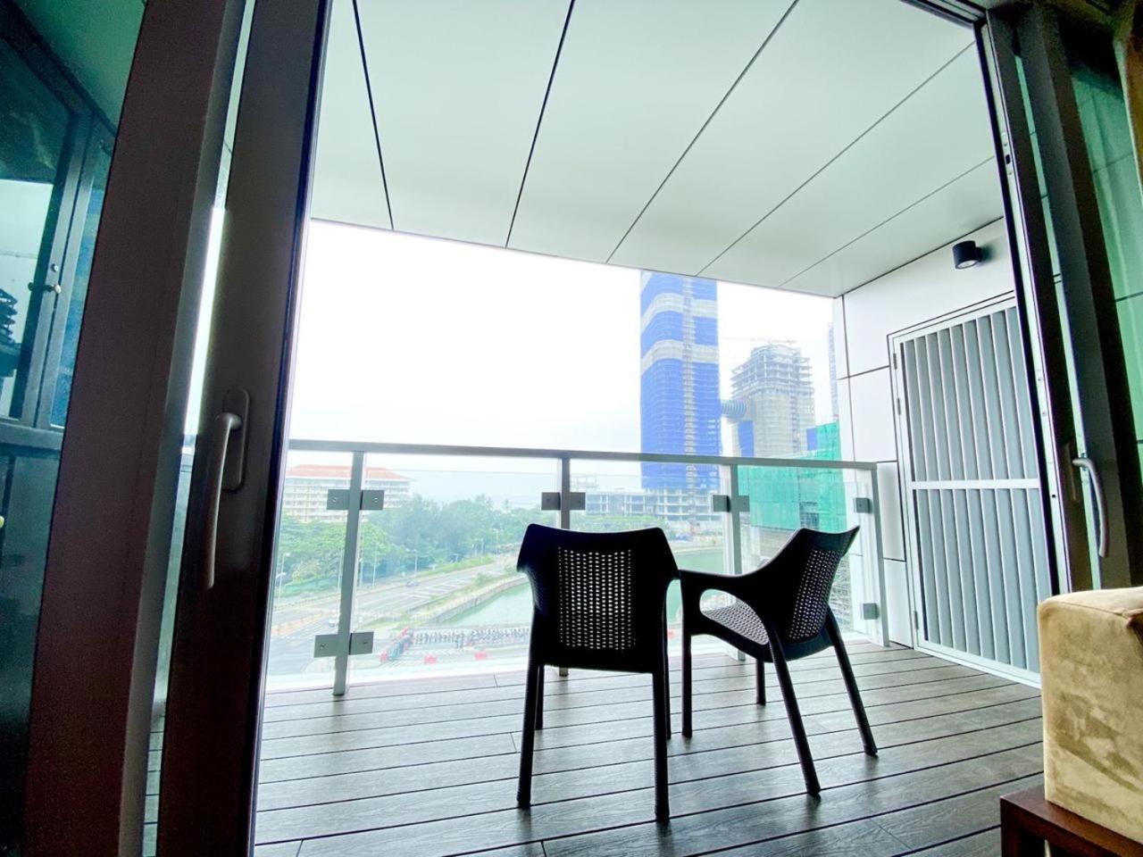 Brand New Water Front Luxury Cinnamon Suites Apartment In Heart Of Colombo City Luaran gambar